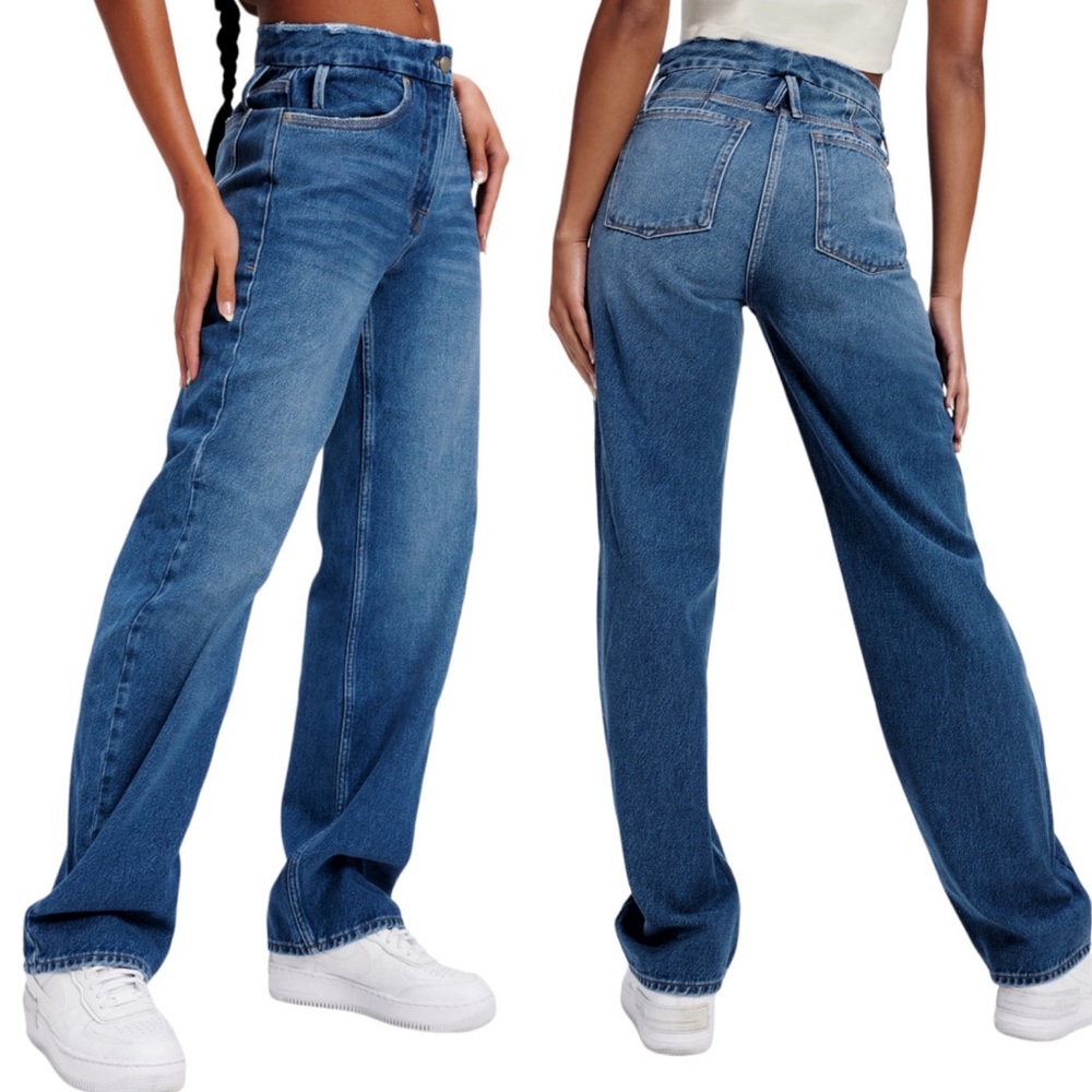 GOOD AMERICAN Straight Leg Jeans!